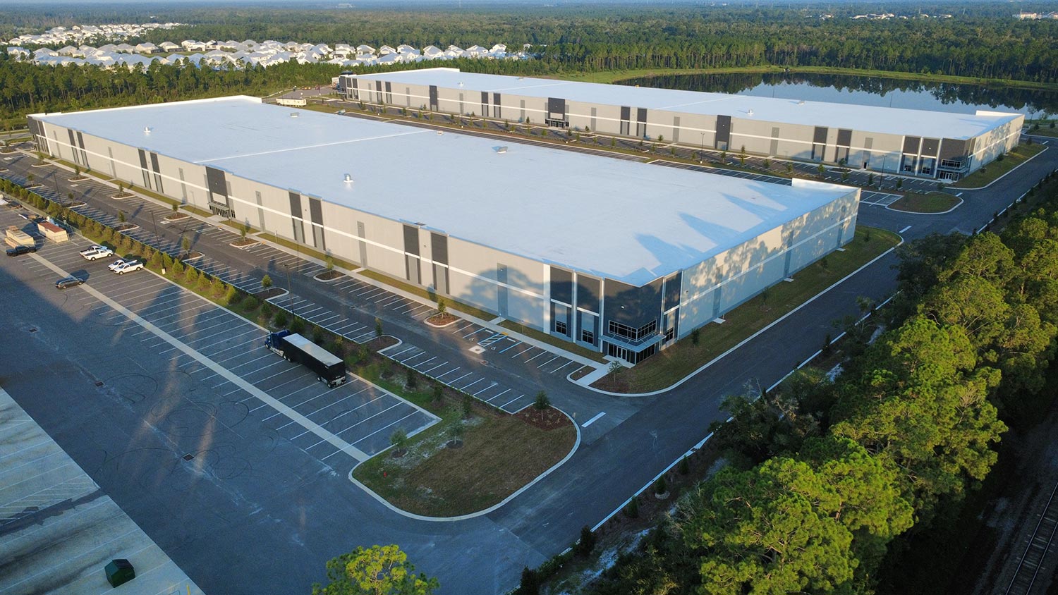 Legend Point Buildings 4 & 5 in Jacksonville, FL - Image 4